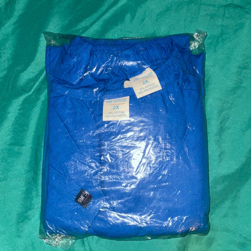 NWT Bright Blue 3 piece Scrub Set size 2X Cap, pants, shirt